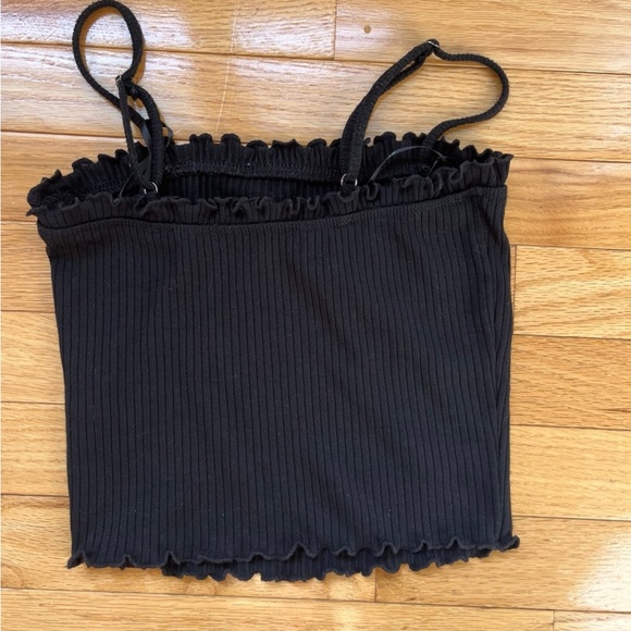Forever 21 Black Ribbed Ruffled Camisole - Picture 2 of 3